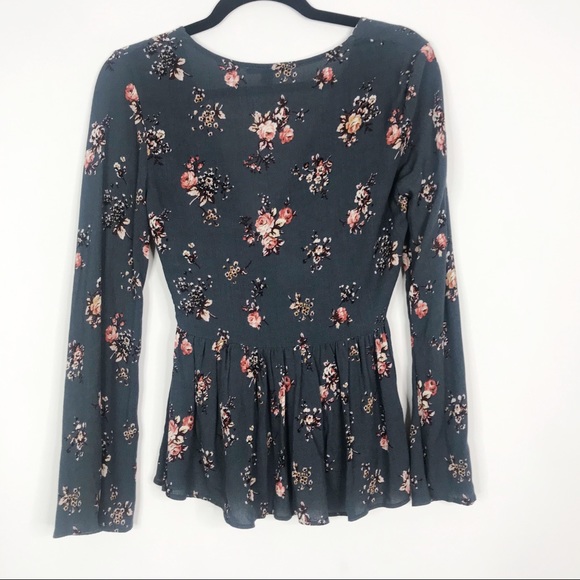 American Eagle Floral Tie Front Long Sleeve Blouse - Picture 2 of 10
